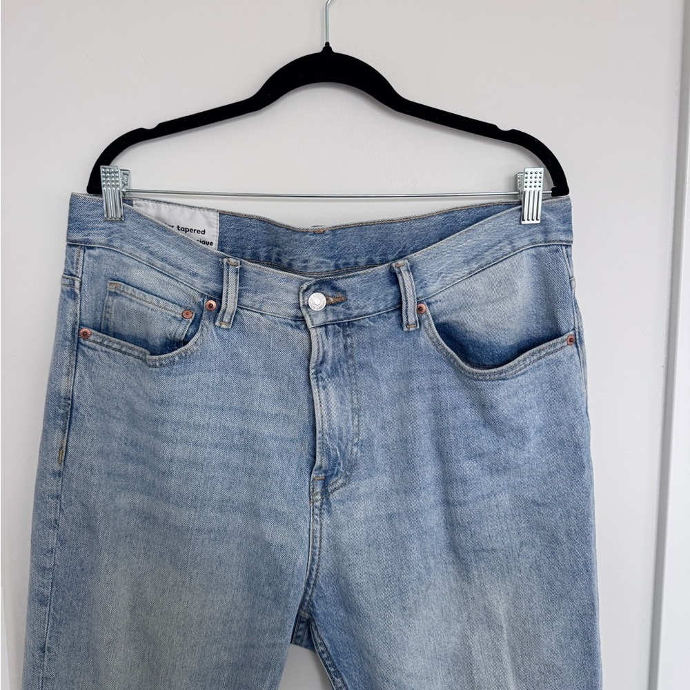 H&M Men’s Light Wash Straight Leg Jeans